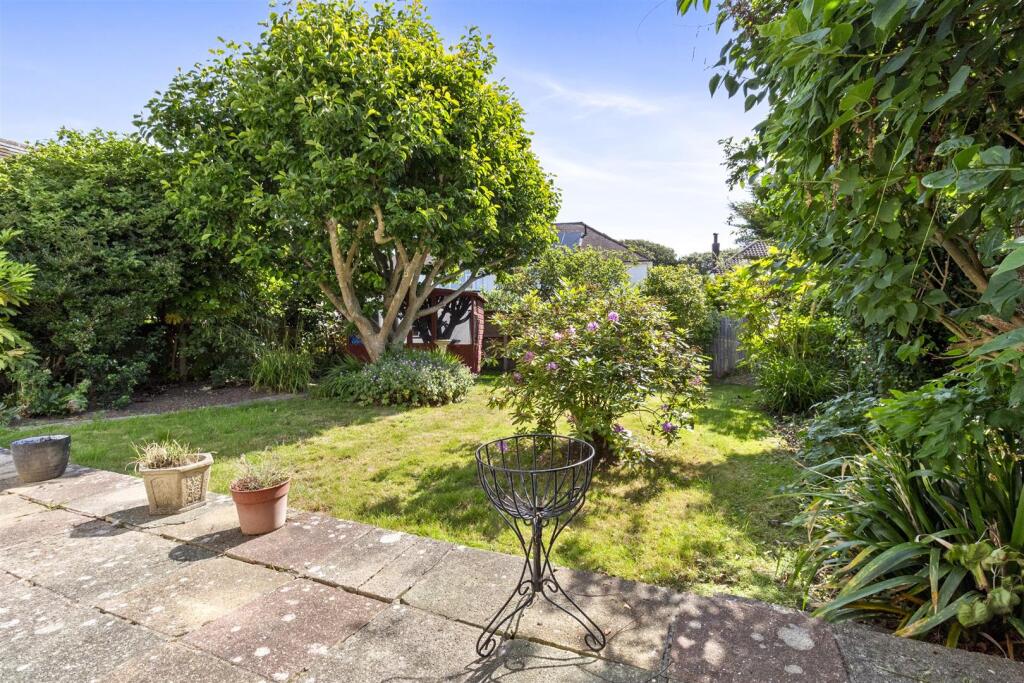 Chelwood Avenue, Goring-By-Sea, Worthing photo 4