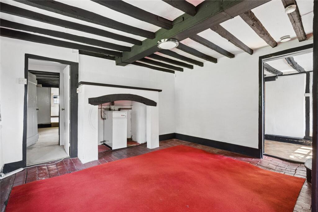 House in South Oxfordshire, Rotherfield Greys - More