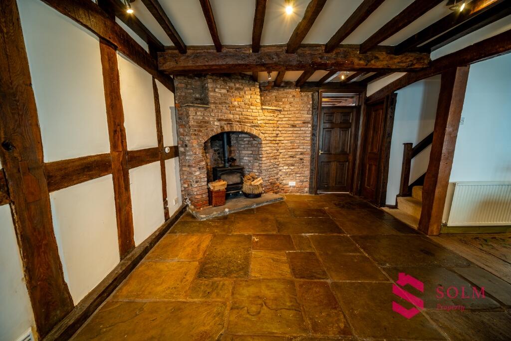 15th Century Grade II Listed Townhouse on White Friars, Chester - View 5