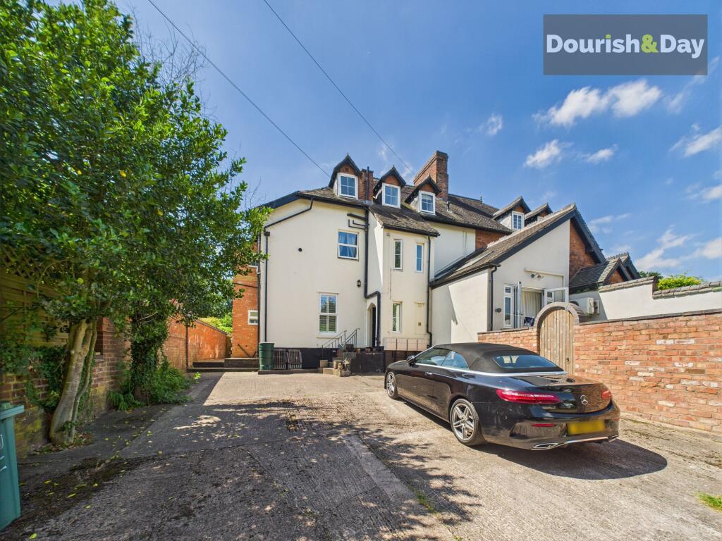 Crescent Road, Stafford, ST17 photo 4