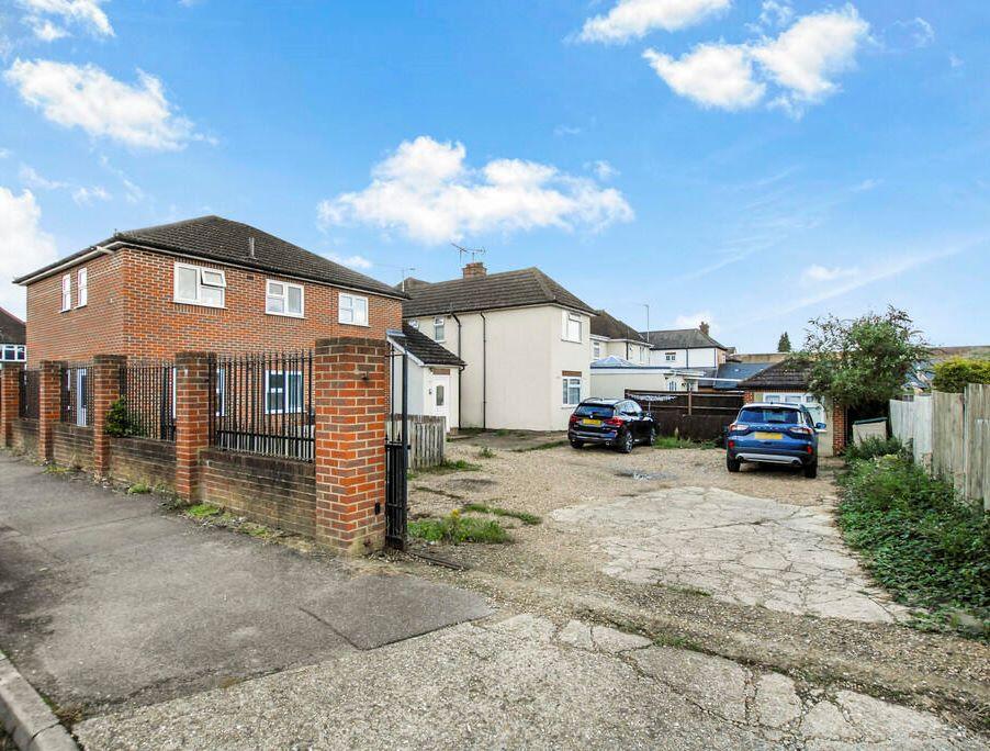 Main image of property: 100, 100a, 100b, 100c Pinner Road, Northwood, Middlesex, HA6 1BS
