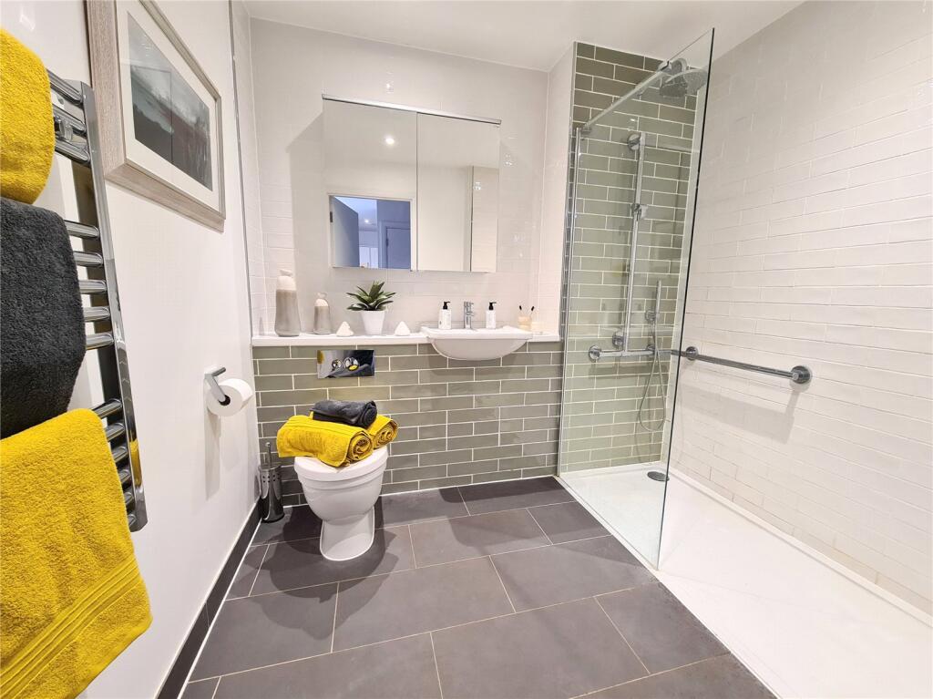 Apartment in London - View 3