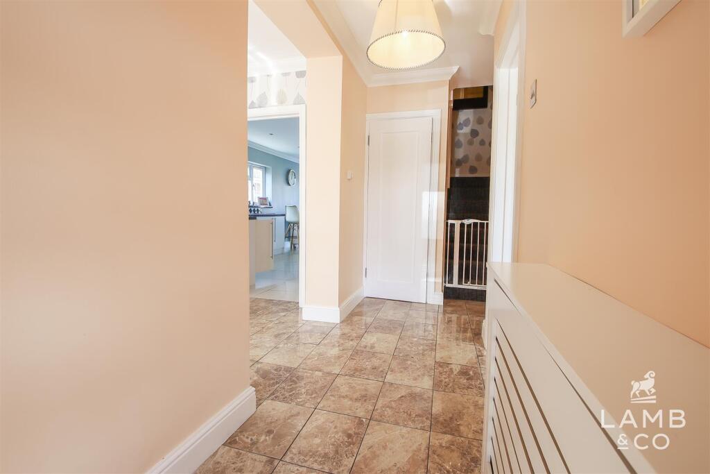 House in St Osyth, St. Osyth - More