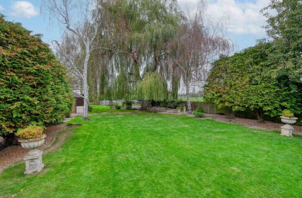 Additional image 39 of Worcester Road, Upton Warren, B61