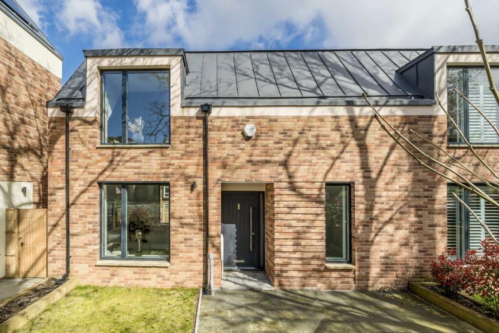 Main image of property: Beulah Hill, London