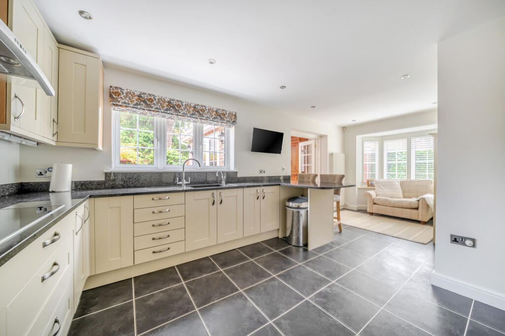 House in Hart, Elvetham Heath - View 5