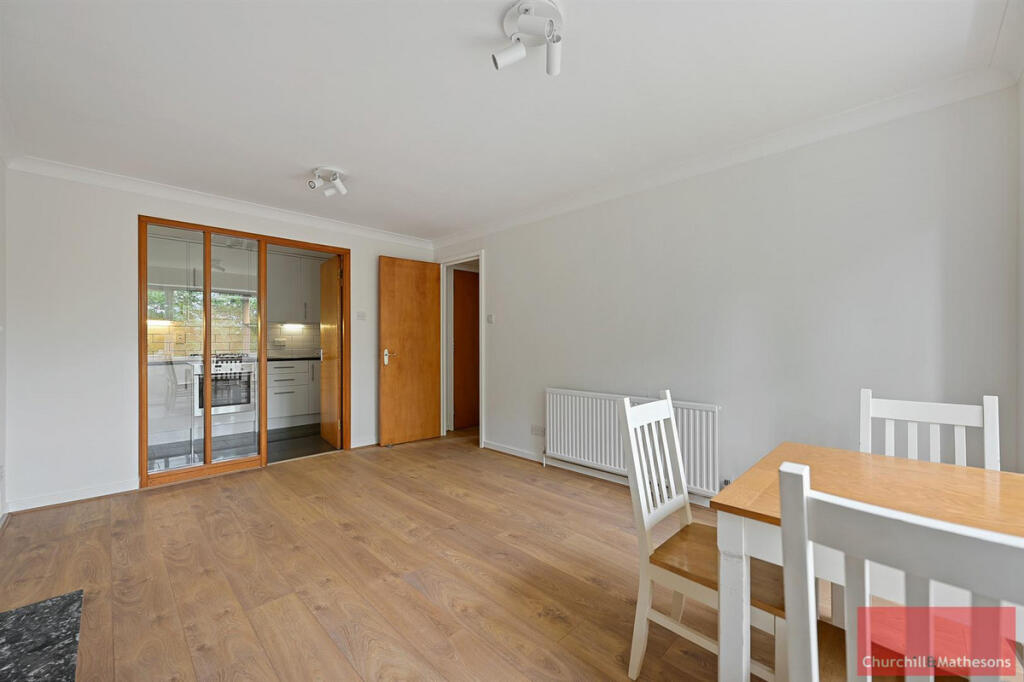 Apartment in London - View 2