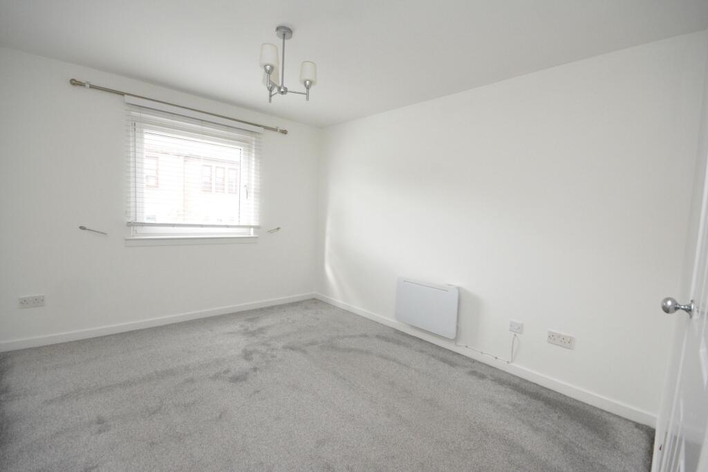 House in Falkirk, New Carron Village, Bainsford - More