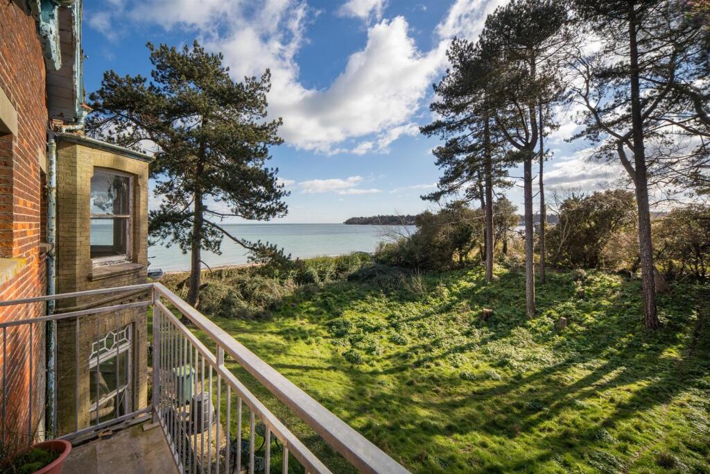 The Duver, St. Helens, Isle of Wight photo 3