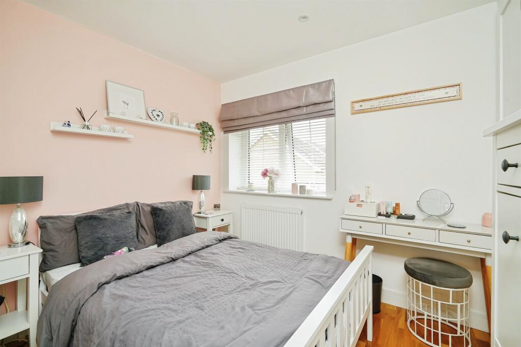 Apartment in South Oxfordshire, Didcot - View 5