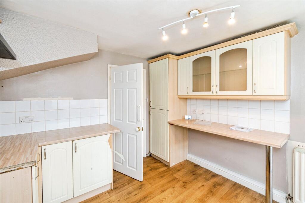 House in Eastleigh, Hound - View 5