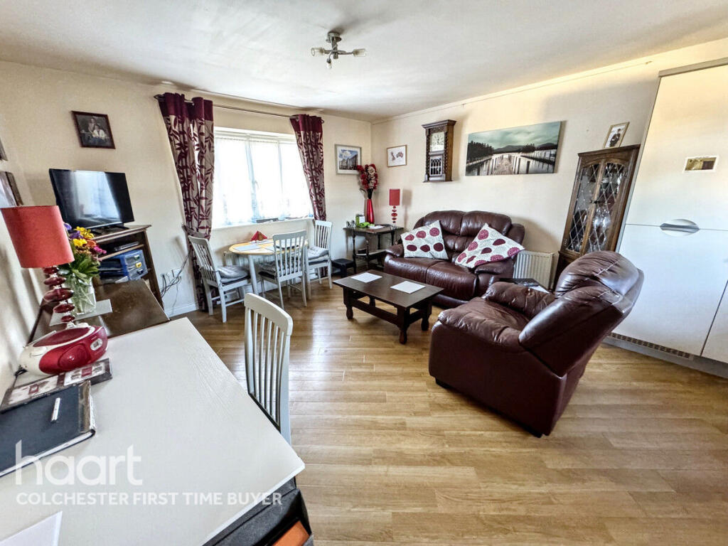House in Colchester, Monkwick - View 3