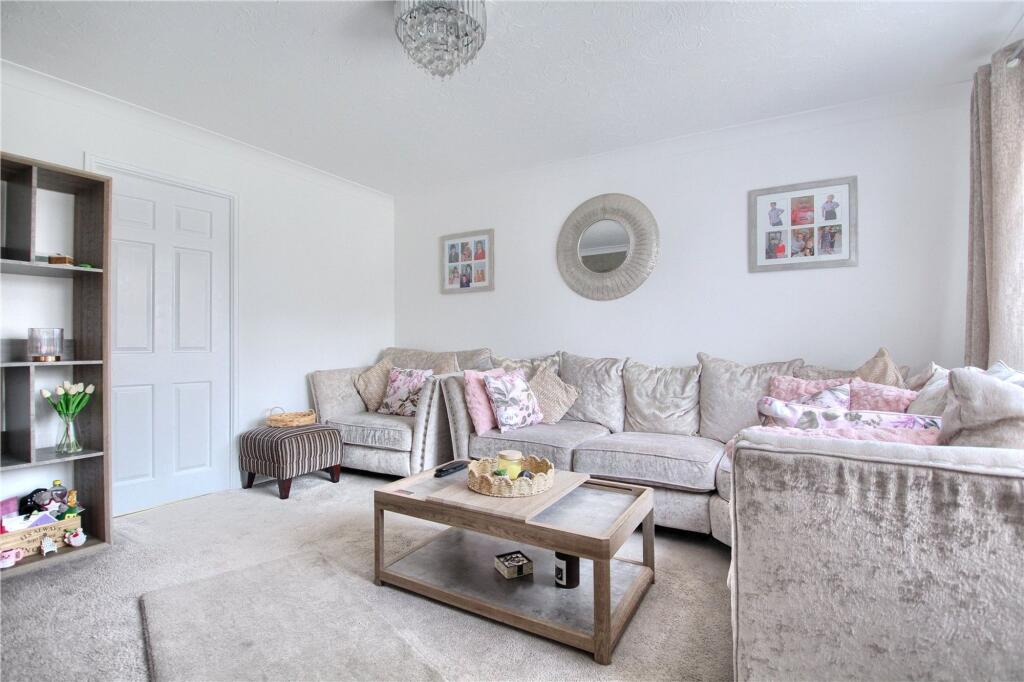 House in Stockton-on-Tees - More