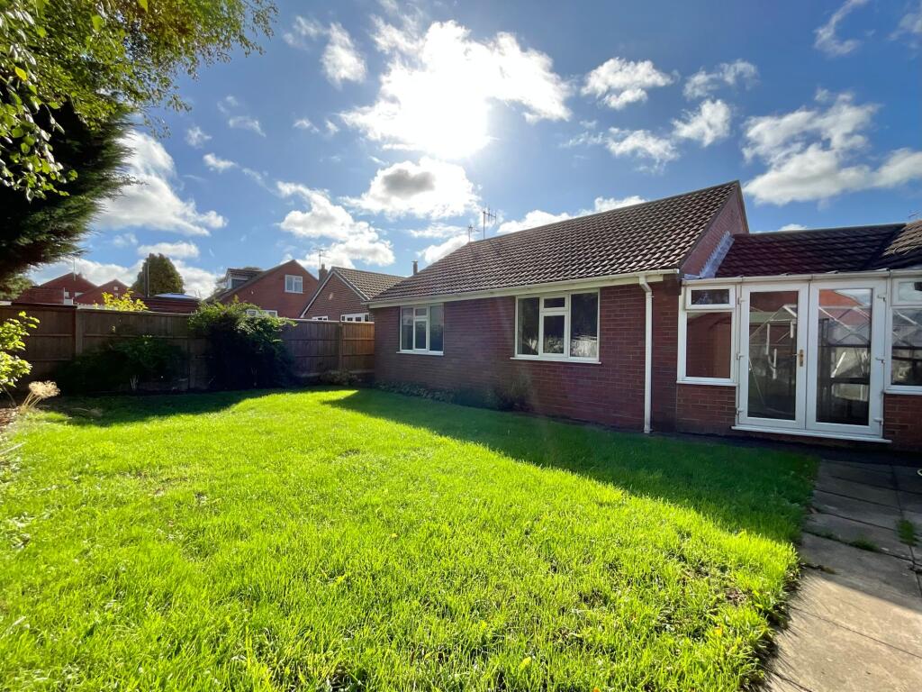 House in Stoke-on-Trent - View 4