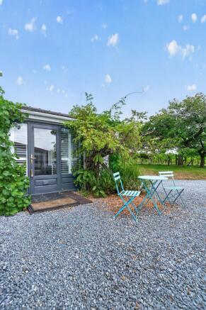 Garden Suite