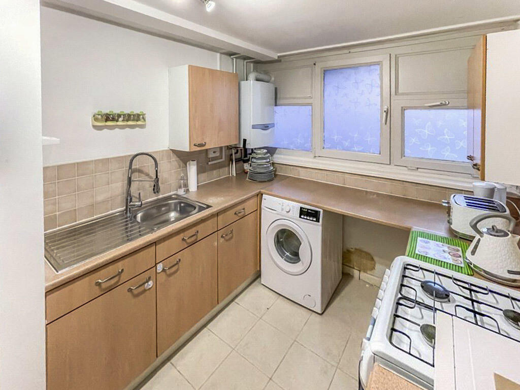 Apartment in London - View 2