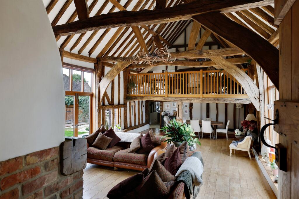 House in Mole Valley, Seaman's Green, Capel - View 5