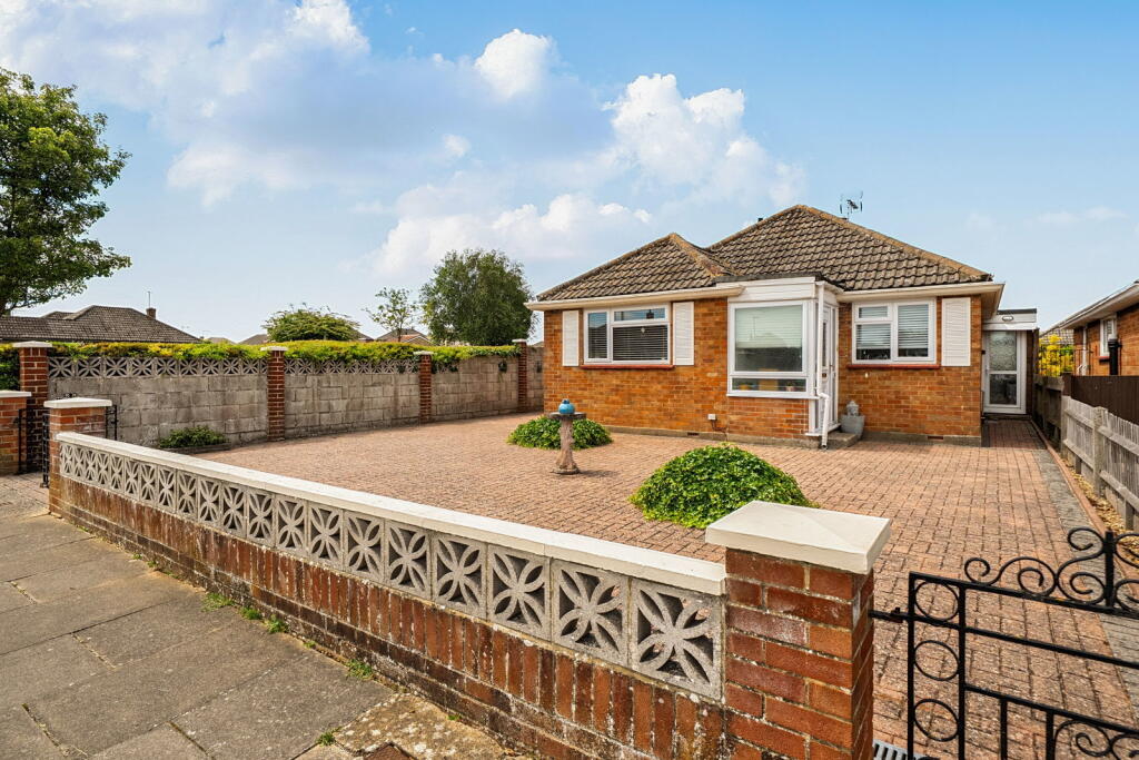 House in Basingstoke and Deane, Basingstoke - View 2