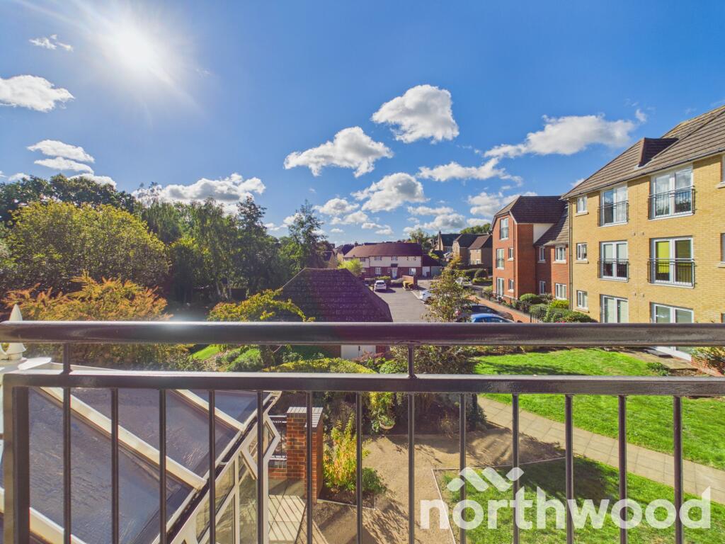 Apartment in Tonbridge - More