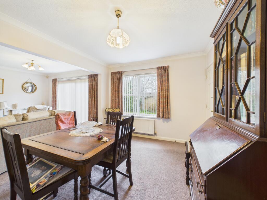 Hazel Road, Purley, Reading, RG8 photo 3