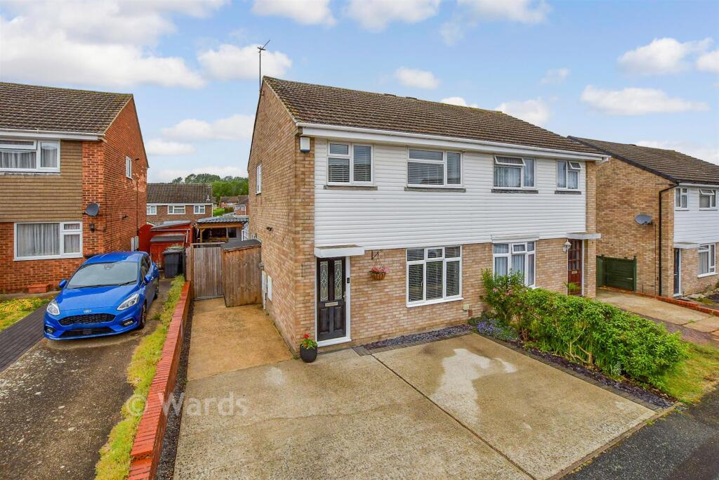 House in Tonbridge and Malling, Snodland - View 4