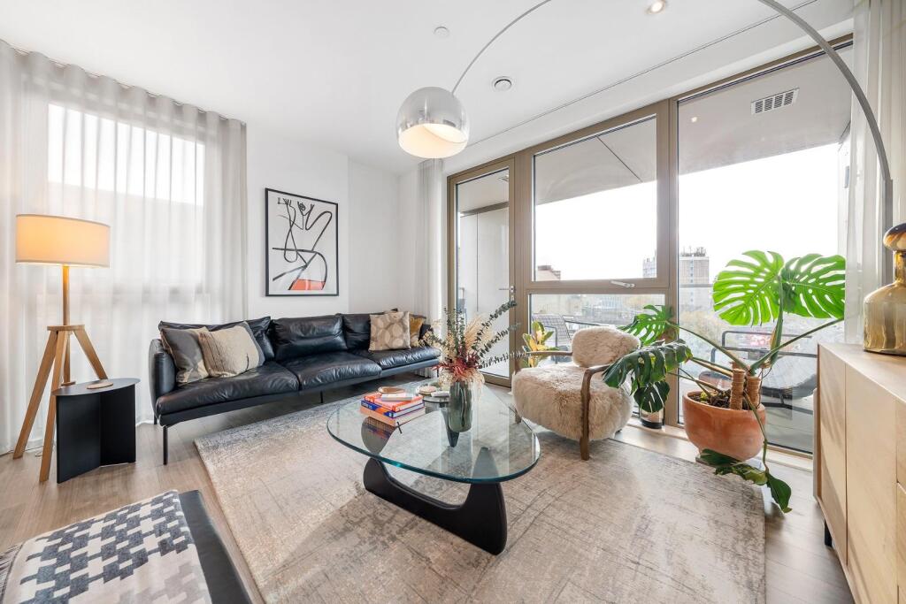 Main image of property: Stockwell Road, SW9