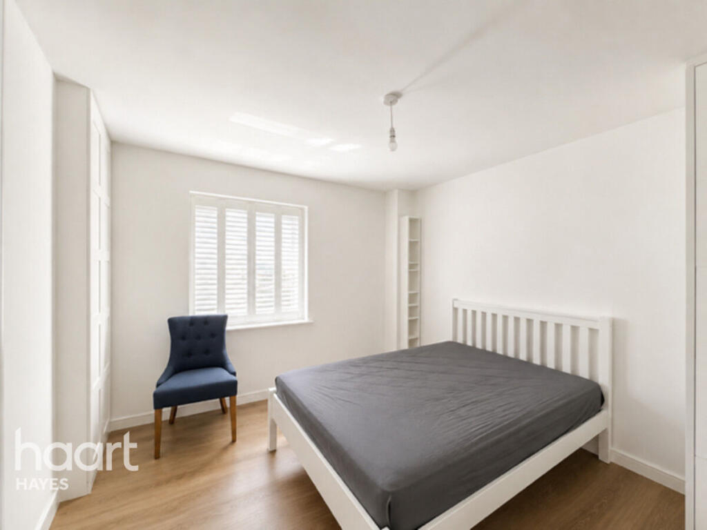 Apartment in London - View 5