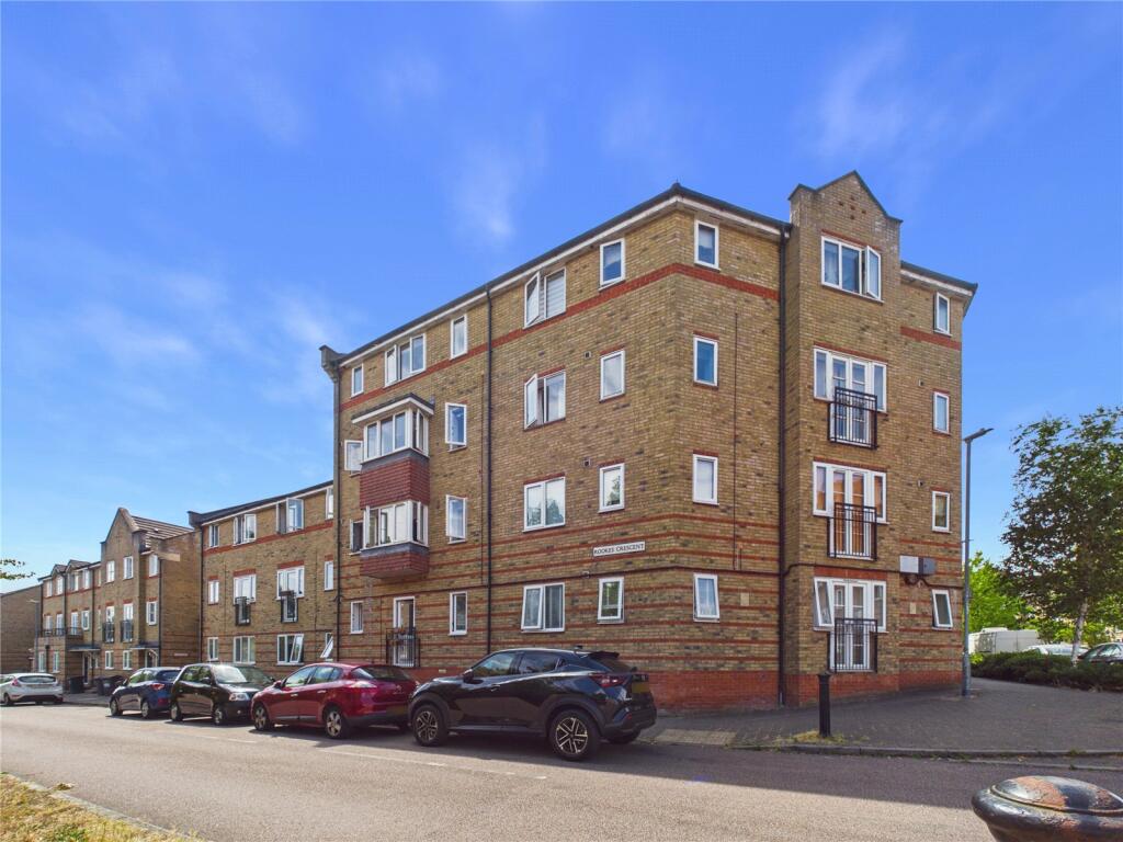 Main image of property: Rookes Crescent, Chelmsford, Essex, CM1