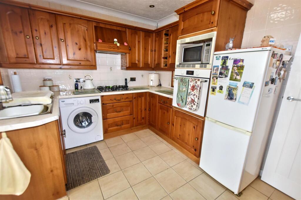House in Camborne, High Condurrow - More