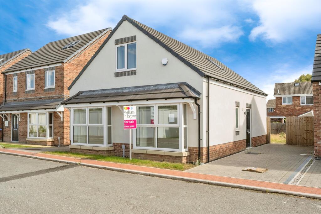 Main image of property: Robin Hood Grove, Thorne, Doncaster