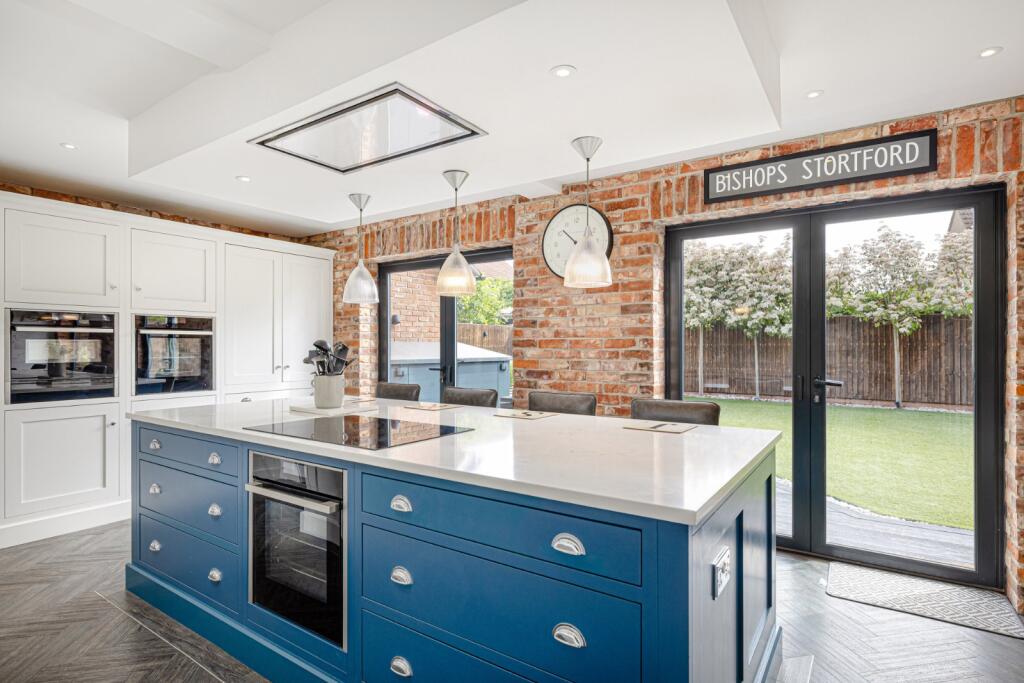 Drovers Way, Bishop's Stortford, Hertfordshire, CM23 photo 4