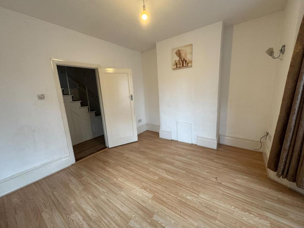 House in Dartford - View 5