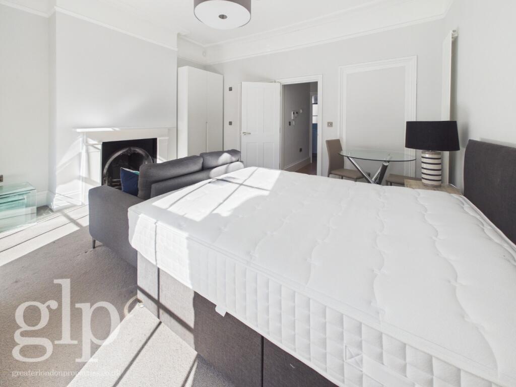 Studio apartment for rent