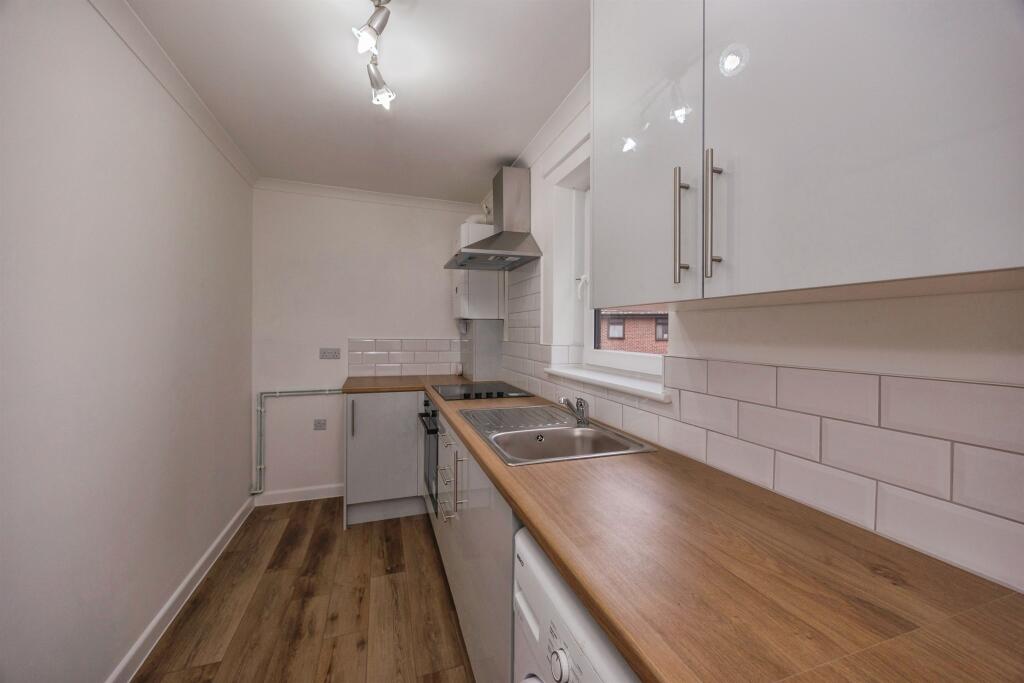 Apartment in Portsmouth - View 3