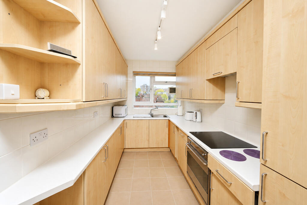 Apartment in London, Swiss Cottage, South Hampstead - View 5
