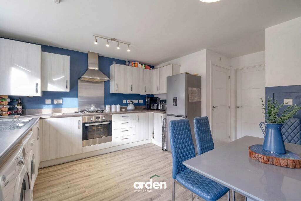House in Solihull, Tidbury Green - View 3
