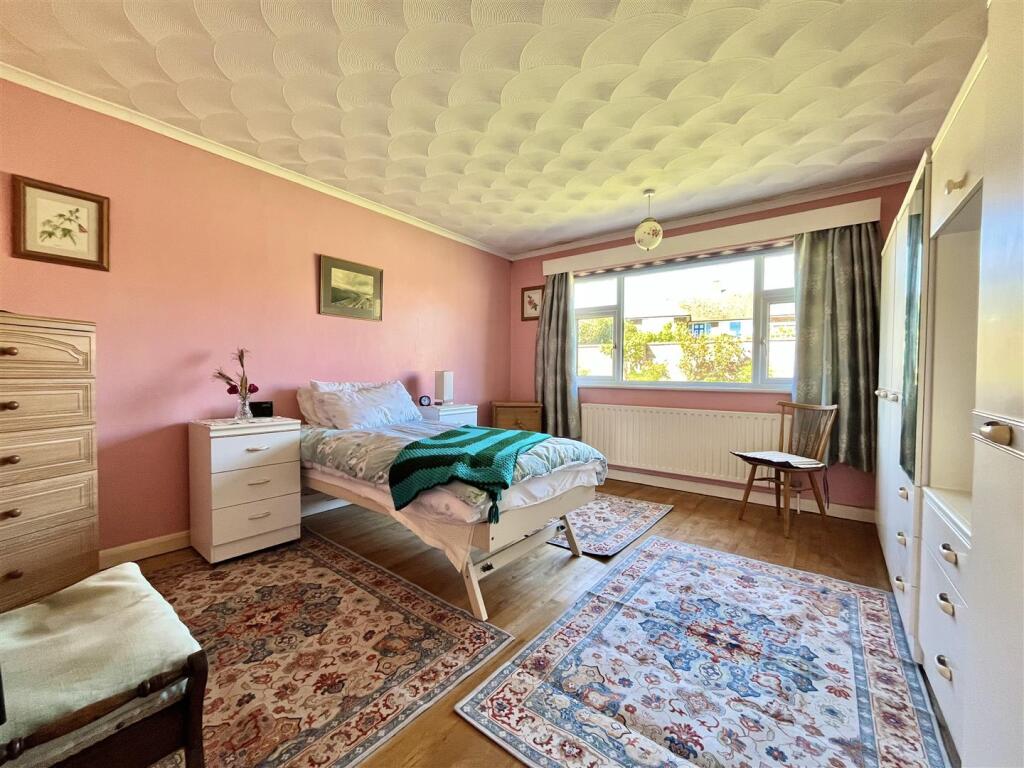 House in Rother, Fairlight - View 4