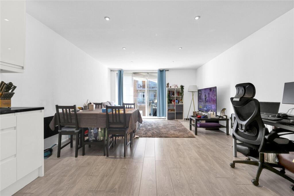 Main image of property: Ionian Building, E14