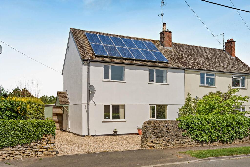 House in Cotswold, Siddington - View 4