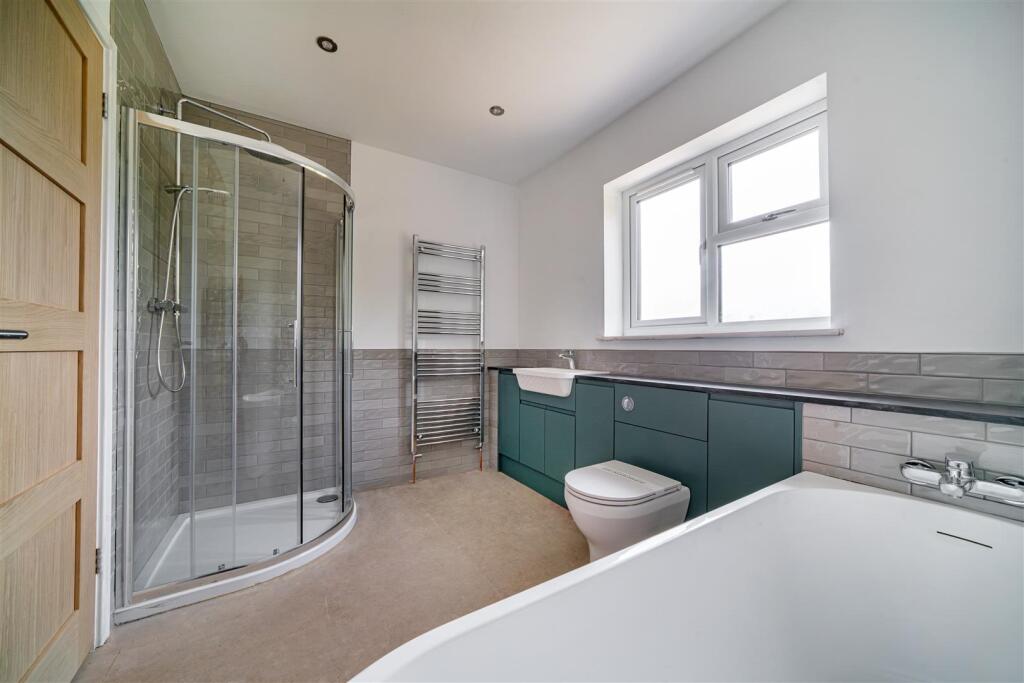House in Cowes, Medham - View 3