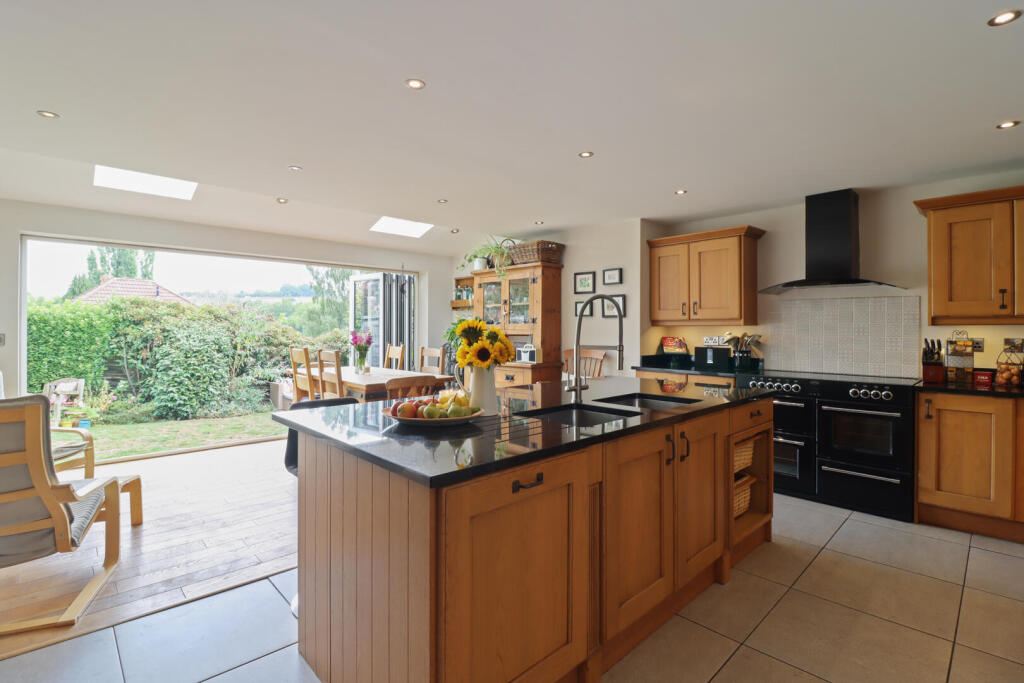 Rother Croft, New Tupton photo 3