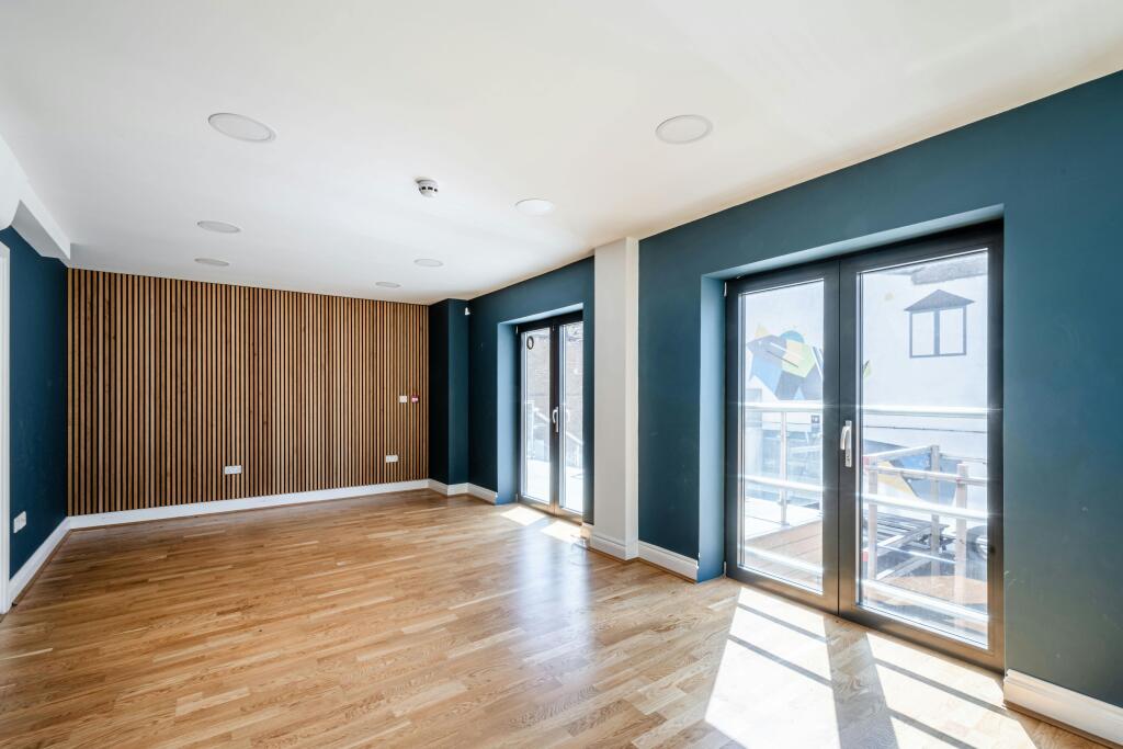 Hoxton St 128 - Low Res 23.jpg