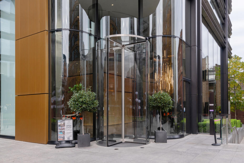 Apartment in London, Broadgate, City of London - View 3