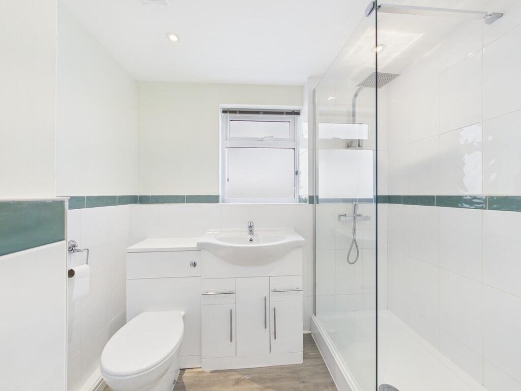 Apartment in Worthing, West Sussex - View 5