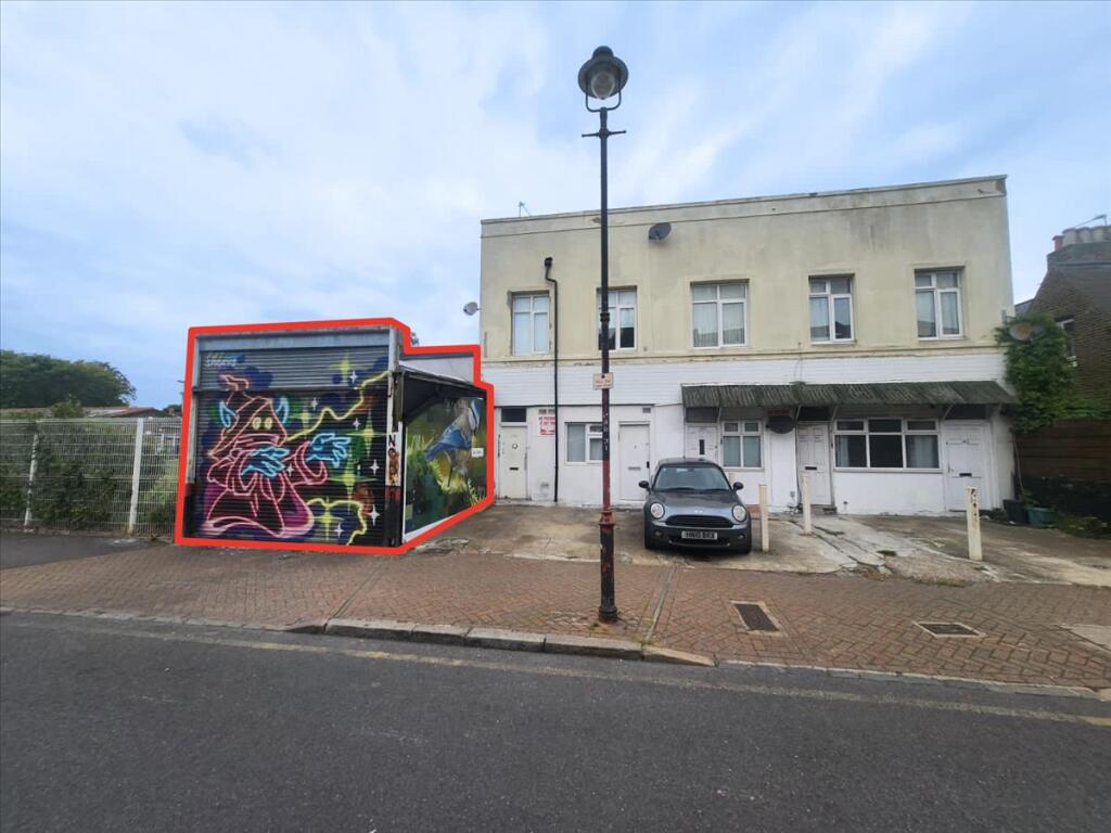 Main image of property: 191 Maple road, Penge, London, SE20