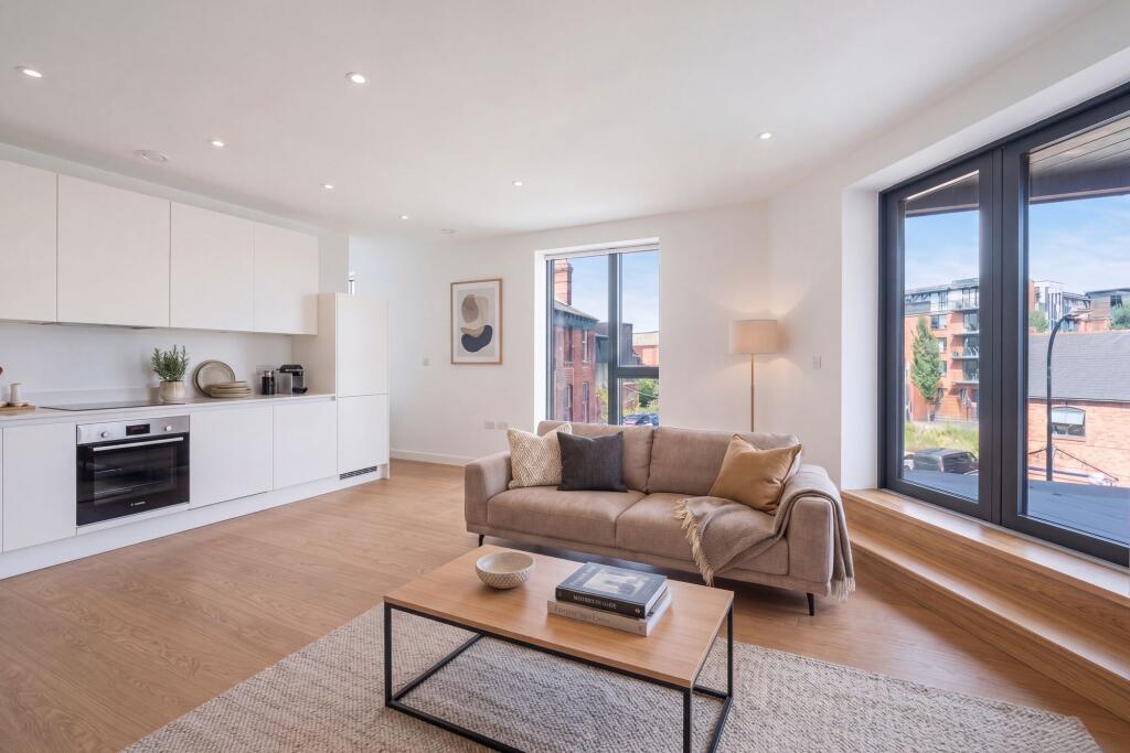 Apartment in Sheffield, South Yorkshire - View 5