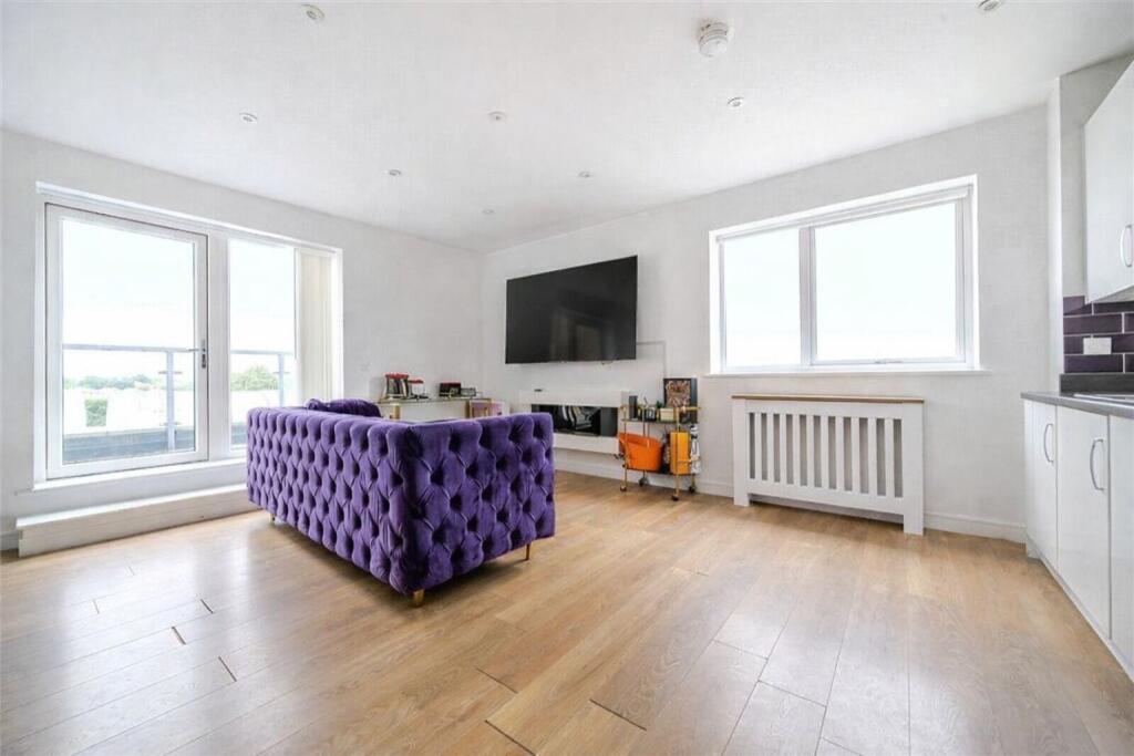 Apartment in London, Oakleigh Park, Whetstone - View 2