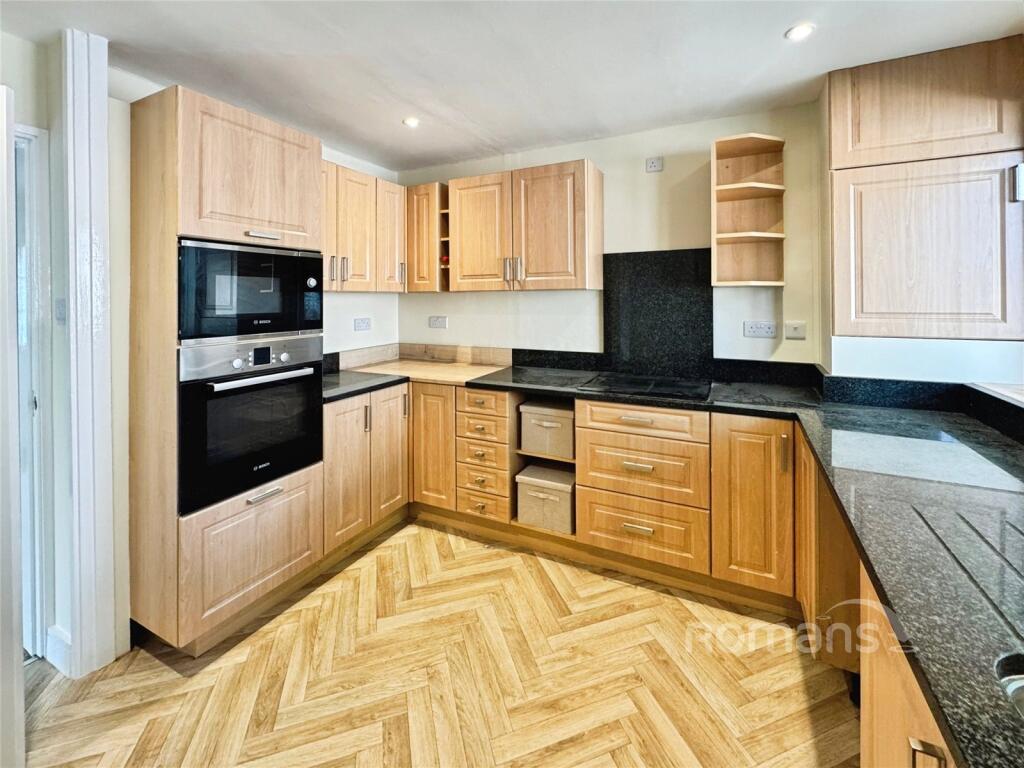 House in Rushmoor, Totland, Farnborough - More