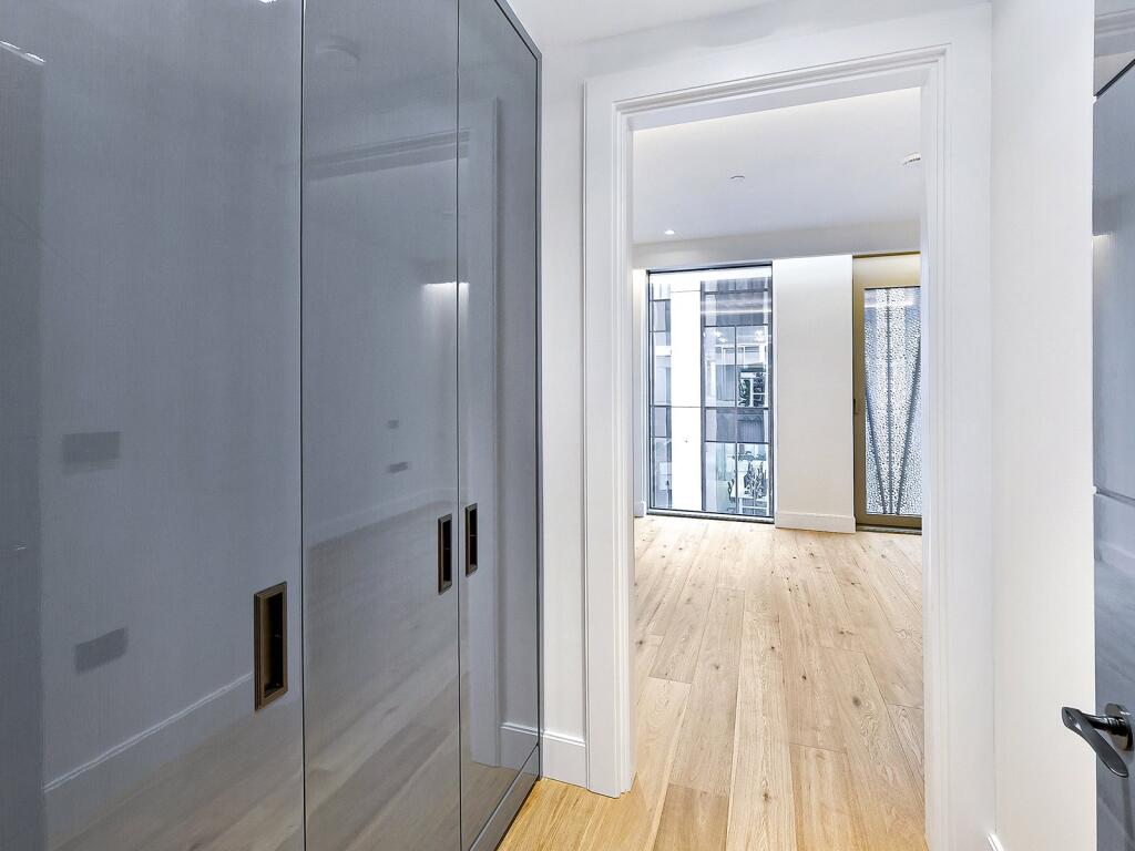 Apartment in London - View 2