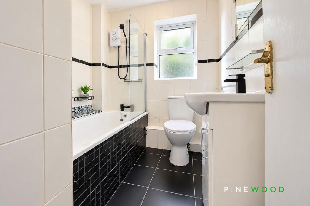 House in Sheffield - View 4